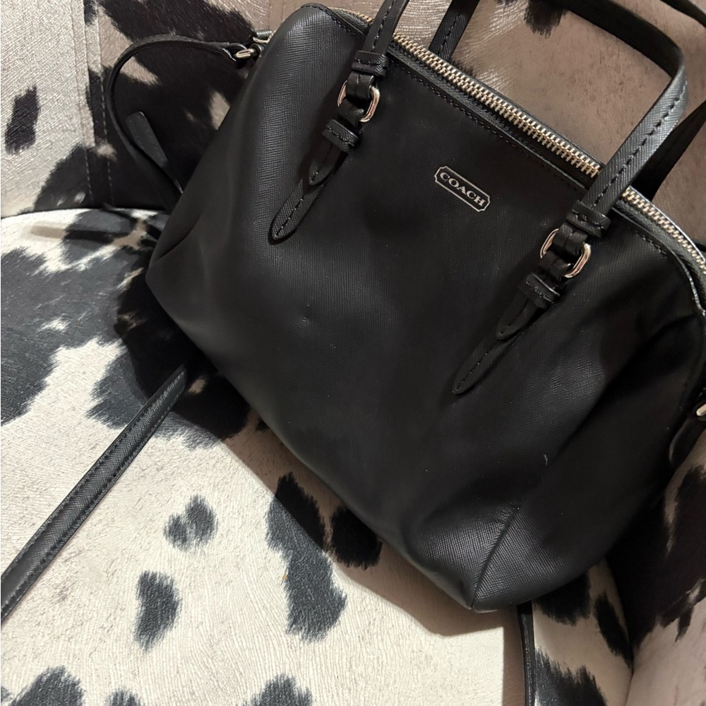 #43 COACH Black Leather 2way